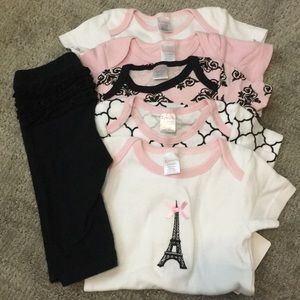 💞🖤 French Onesie Set w/ ruffle butt black pants